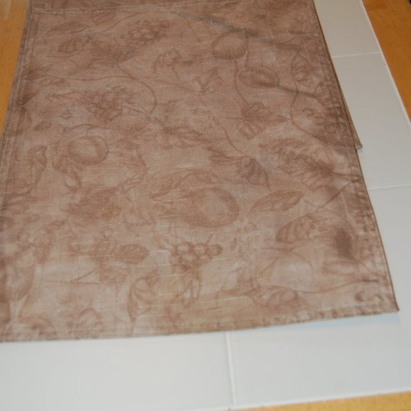 4 Tan/Brown/Beige Tone Fruit & Leaves Print Placemats  13 1/4" Wide by 18" Long - Picture 10 of 14